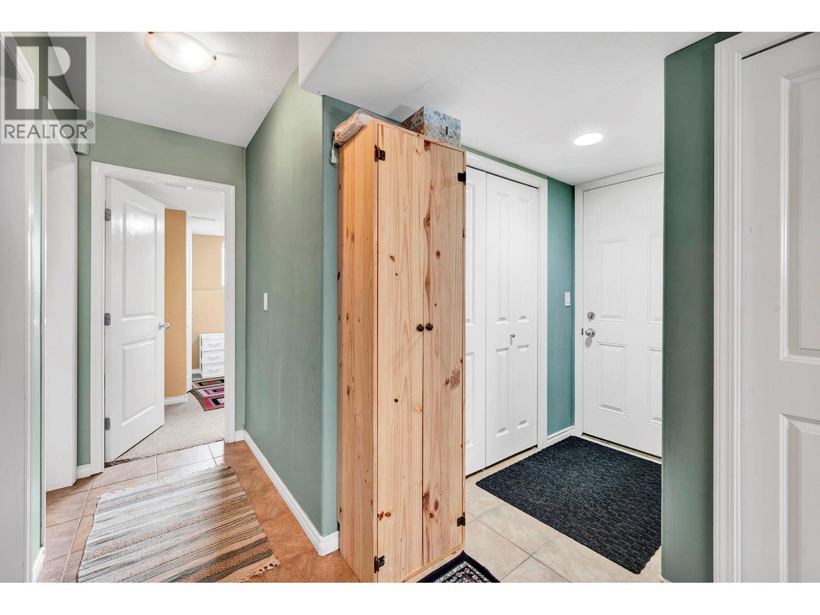 2575 BENTALL Drive, Kamloops