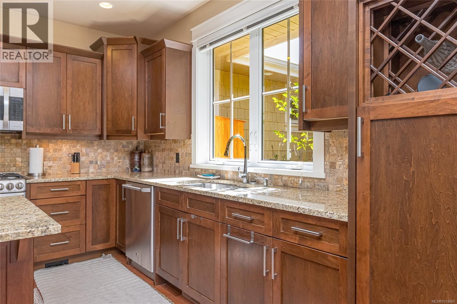 598 Arbutus St, Qualicum Beach
