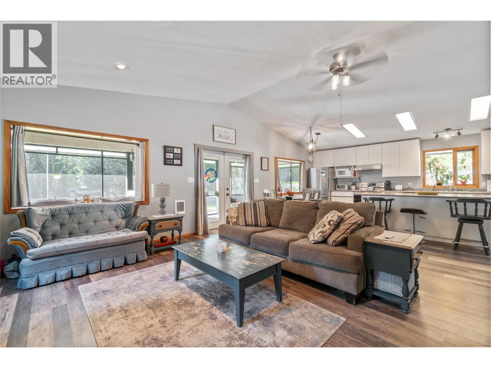  4061 Santa Road, Scotch Creek