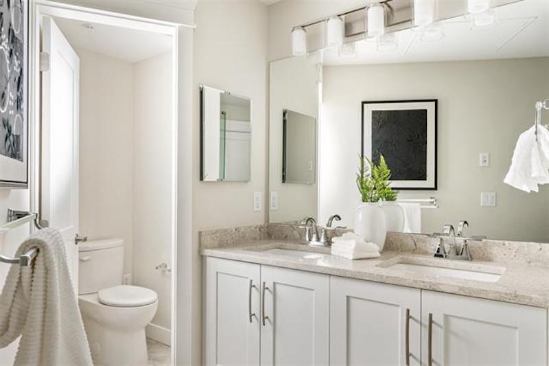 A633 8233 208B STREET, Langley