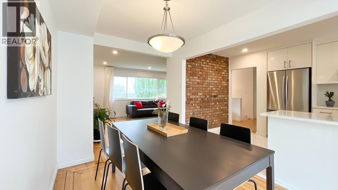 316 W QUEENS ROAD, North Vancouver