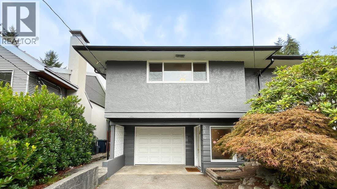 316 W QUEENS ROAD, North Vancouver