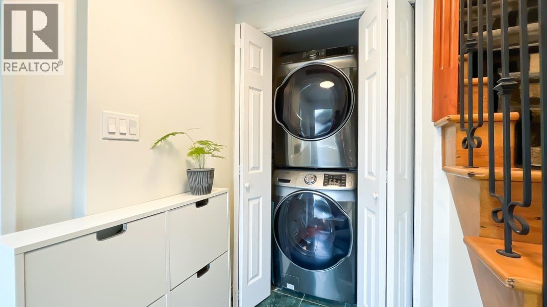 316 W QUEENS ROAD, North Vancouver