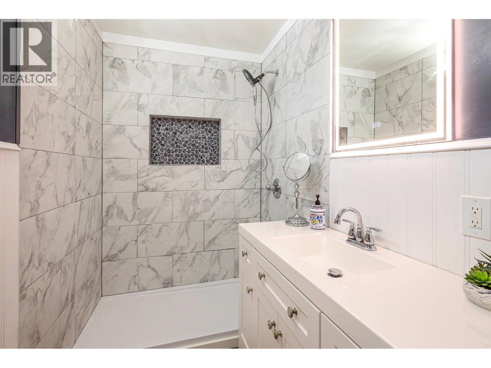 443 REIGHMOUNT DRIVE - 21