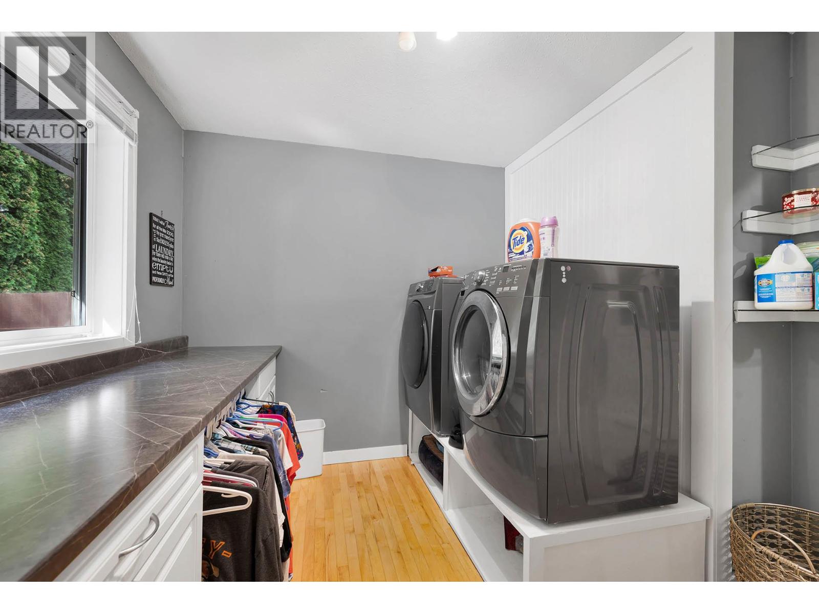 443 REIGHMOUNT DRIVE - 27