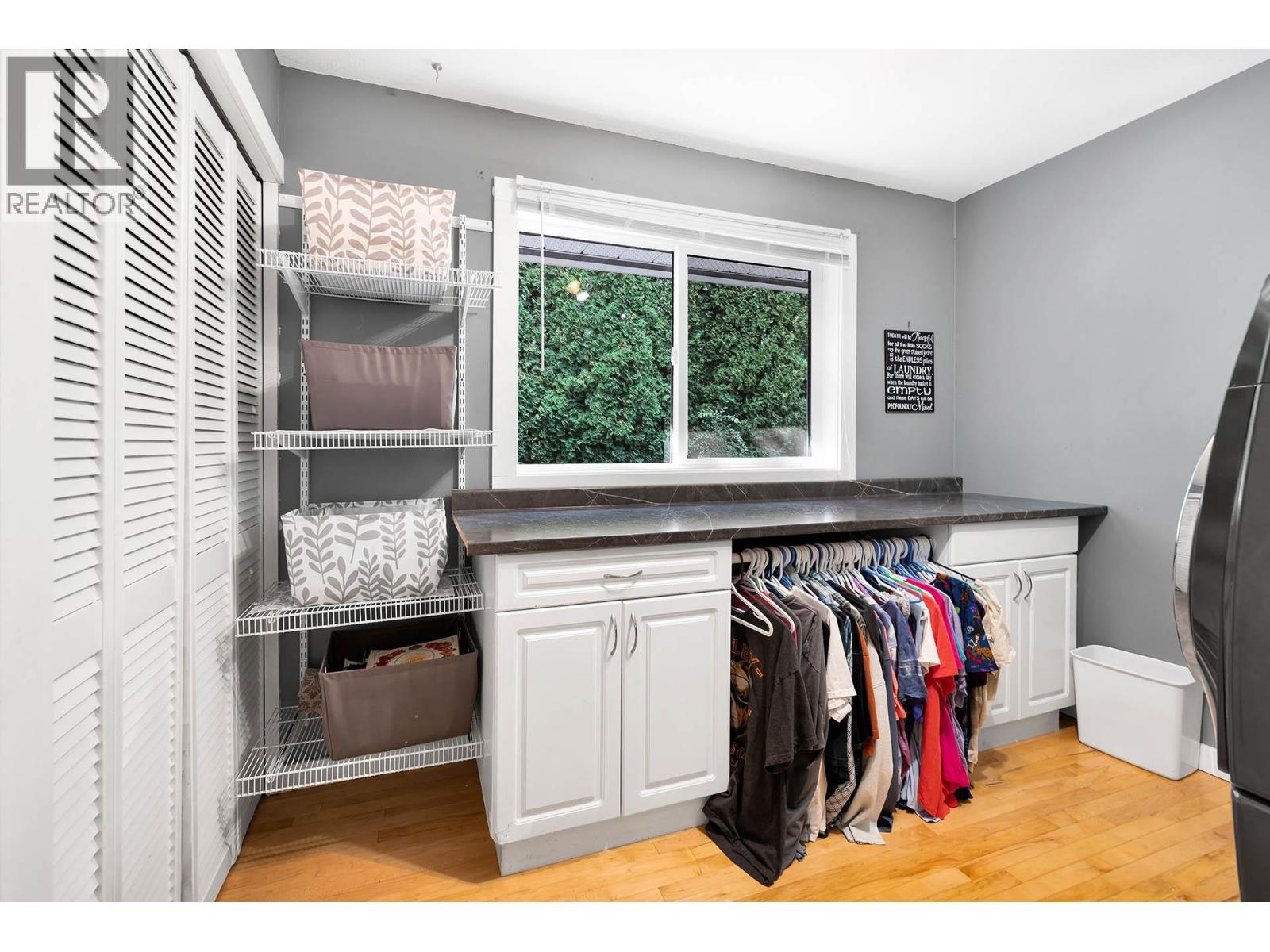 443 REIGHMOUNT DRIVE - 28