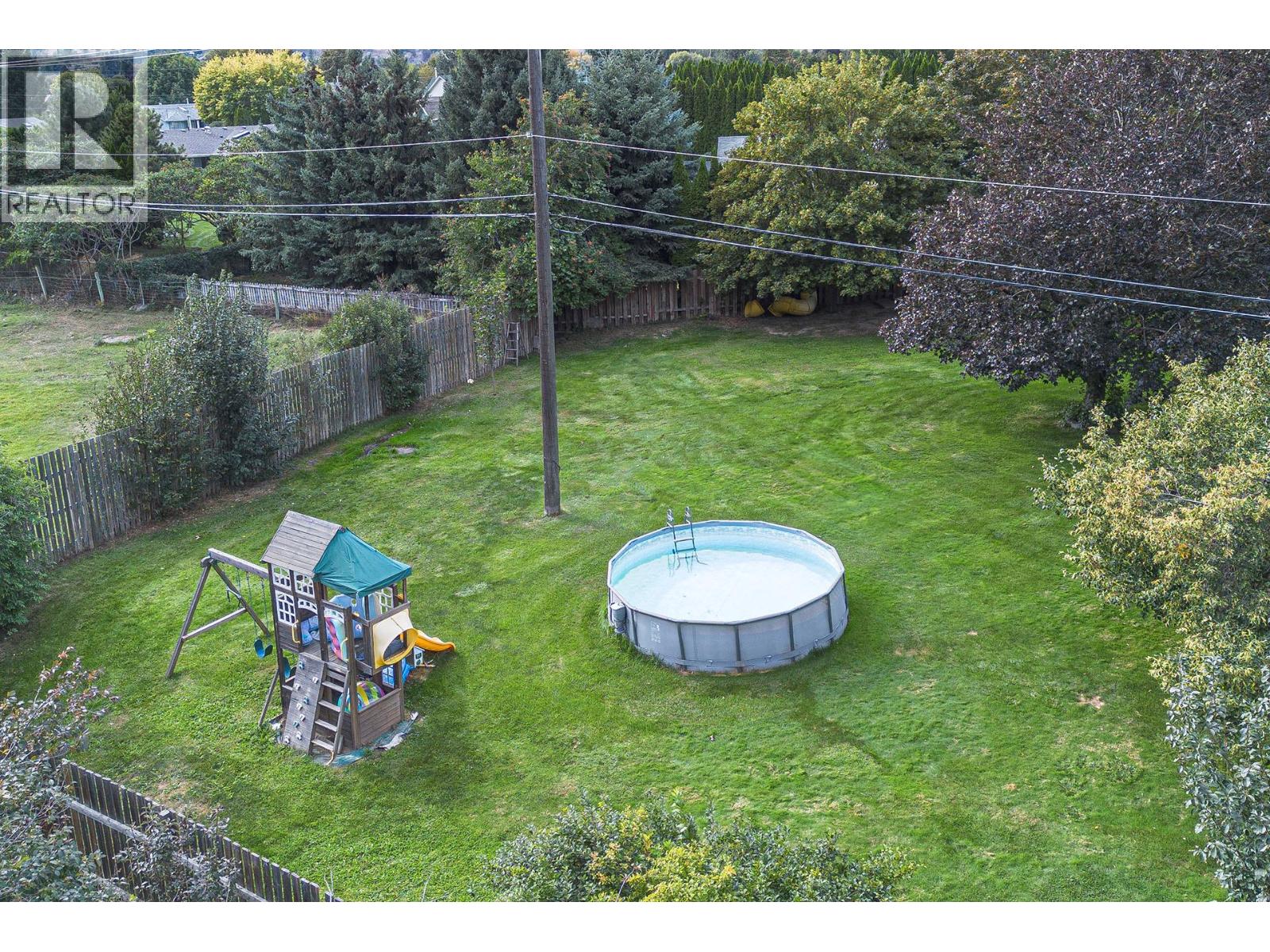 443 REIGHMOUNT DRIVE - 52