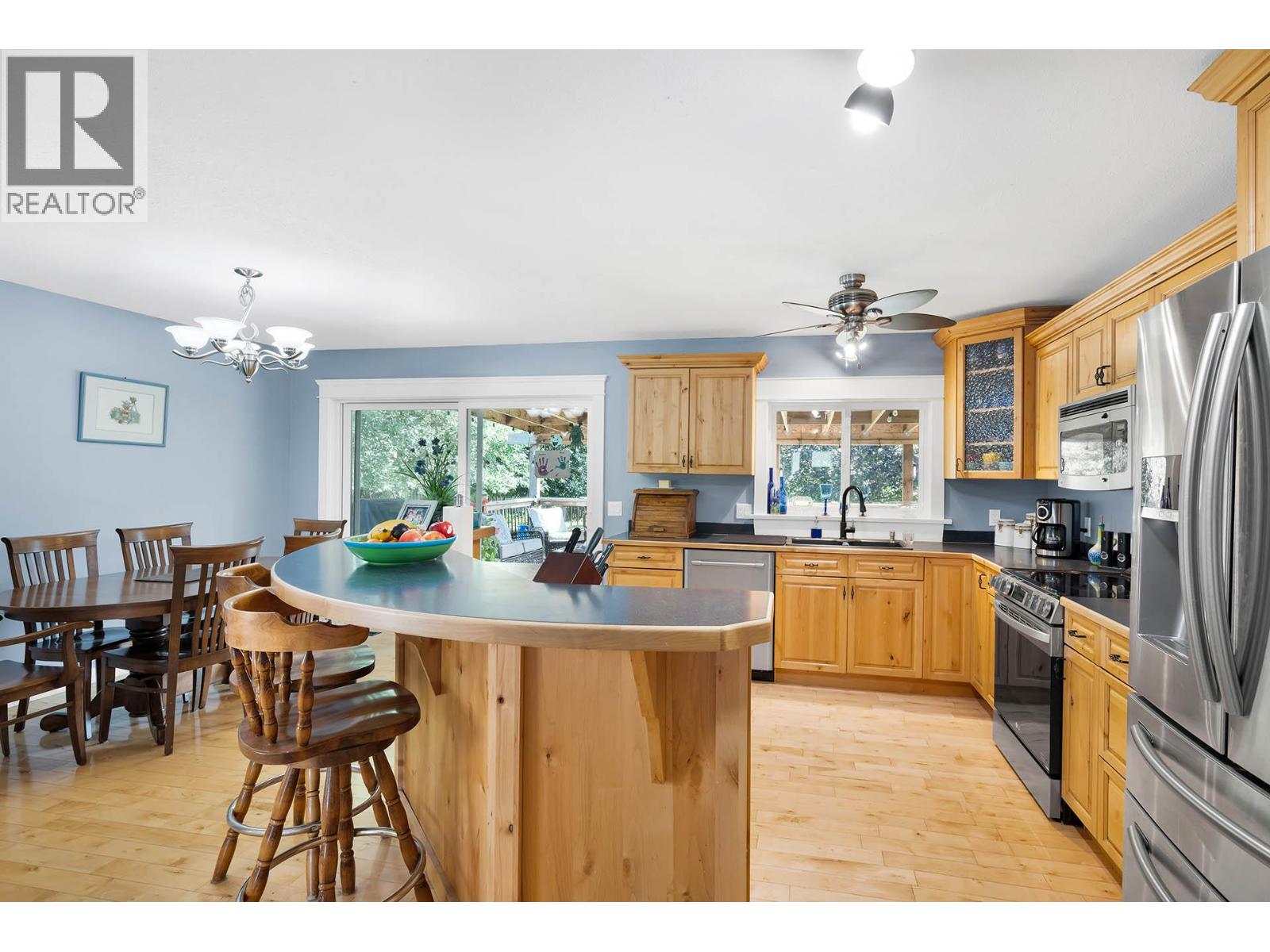 443 REIGHMOUNT DRIVE - 13