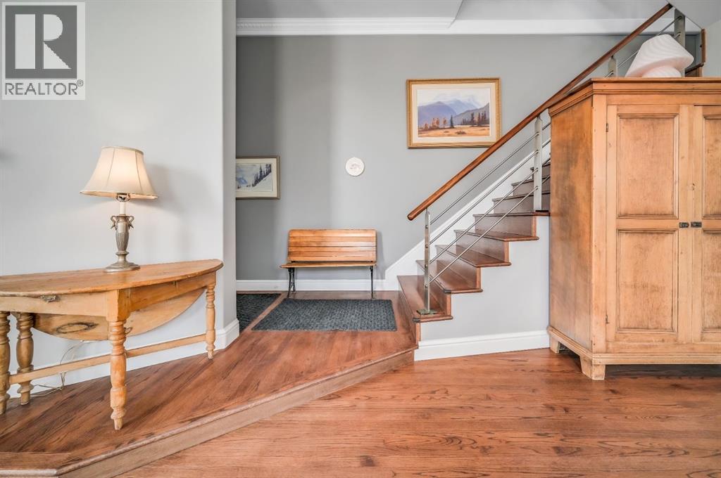 Single Family House for Sale in    Street SW Parkhill Calgary 