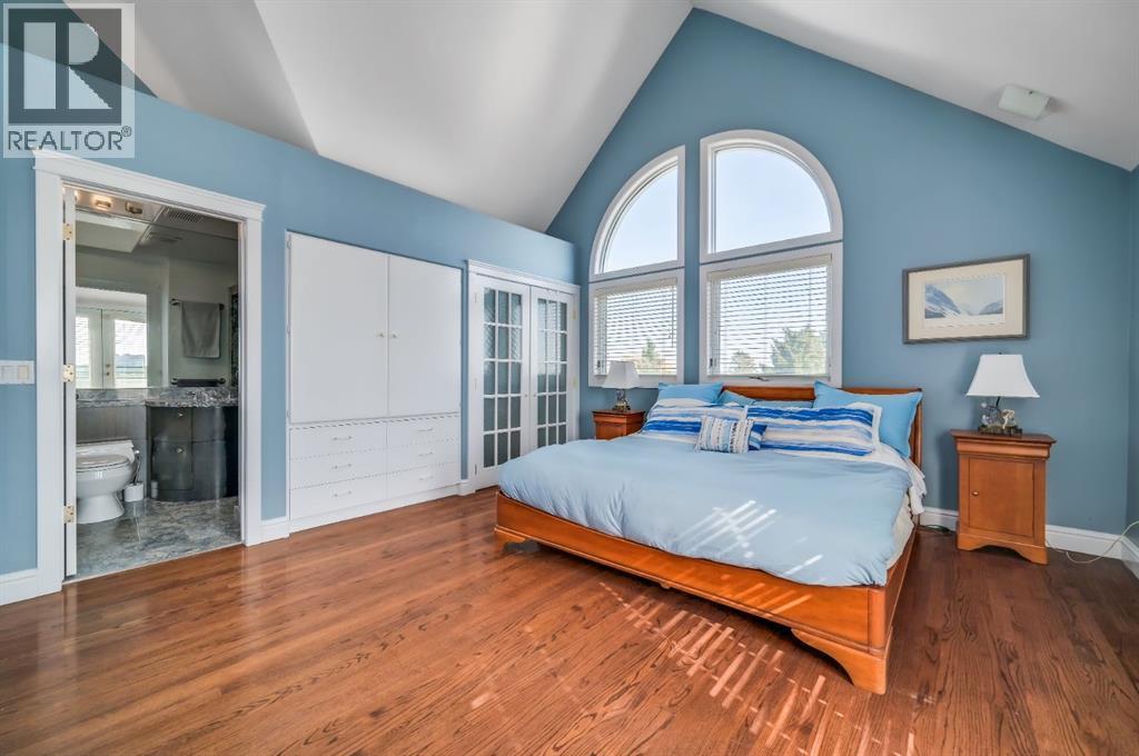 Single Family House for Sale in    Street SW Parkhill Calgary 