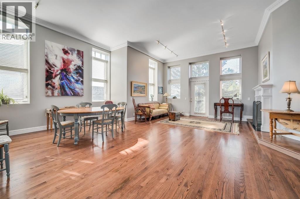 Single Family House for Sale in    Street SW Parkhill Calgary 