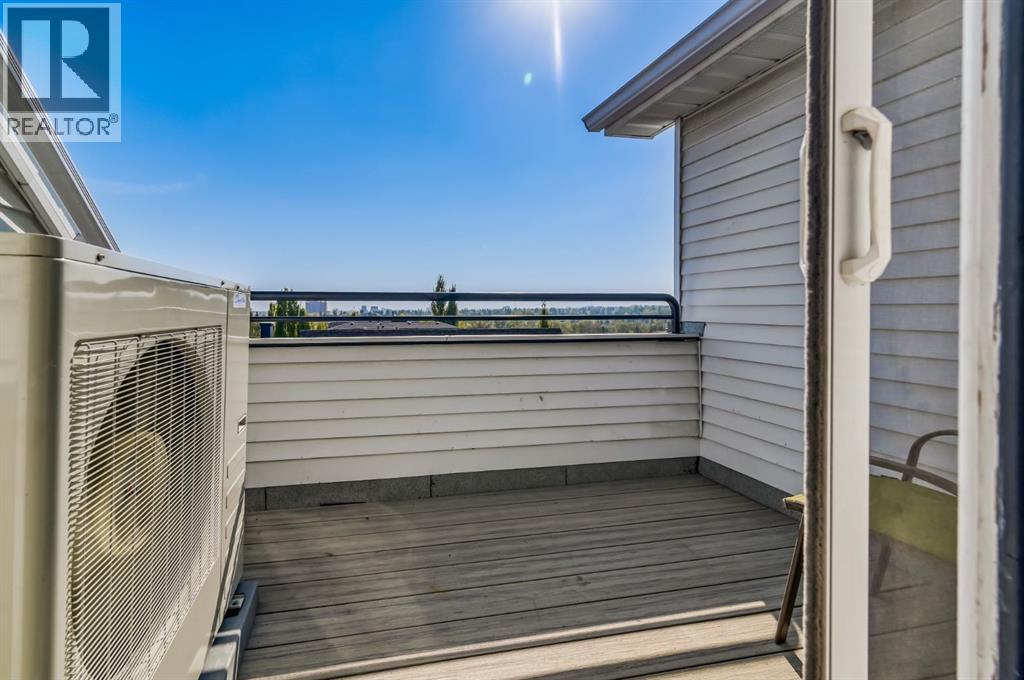 Single Family House for Sale in    Street SW Parkhill Calgary 