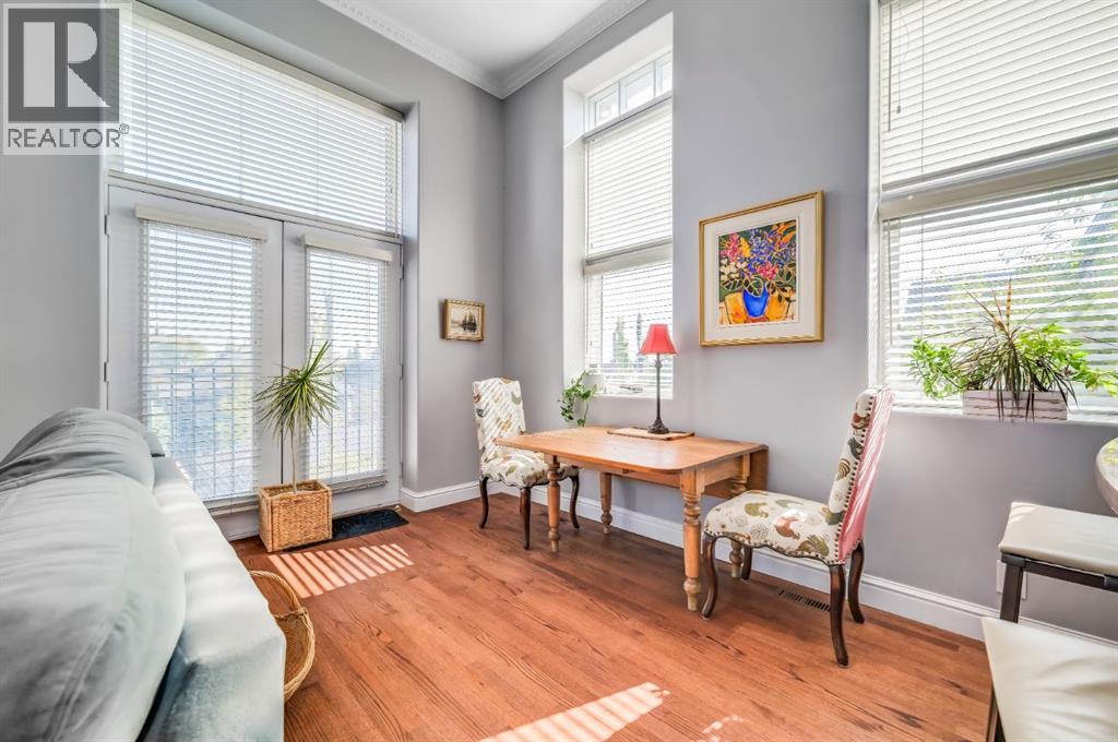 Single Family House for Sale in    Street SW Parkhill Calgary 