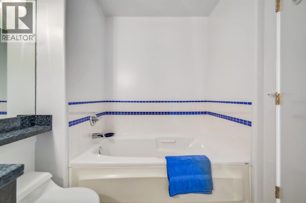 Single Family House for Sale in    Street SW Parkhill Calgary 