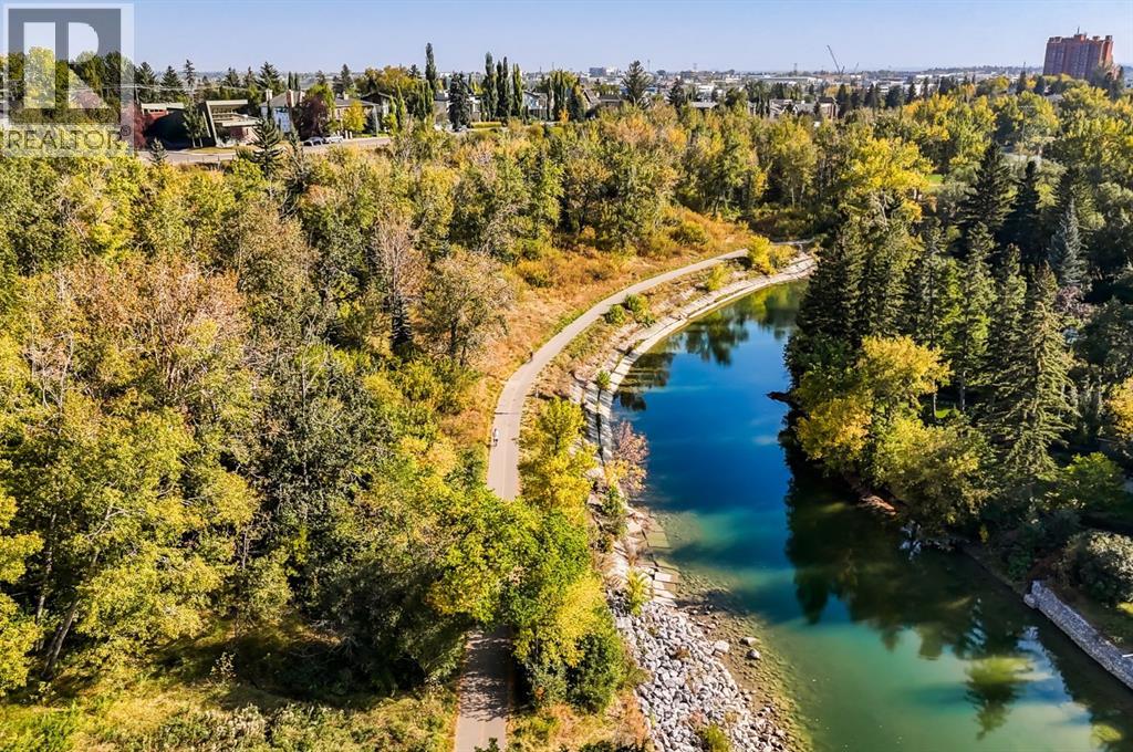 Single Family House for Sale in    Street SW Parkhill Calgary 