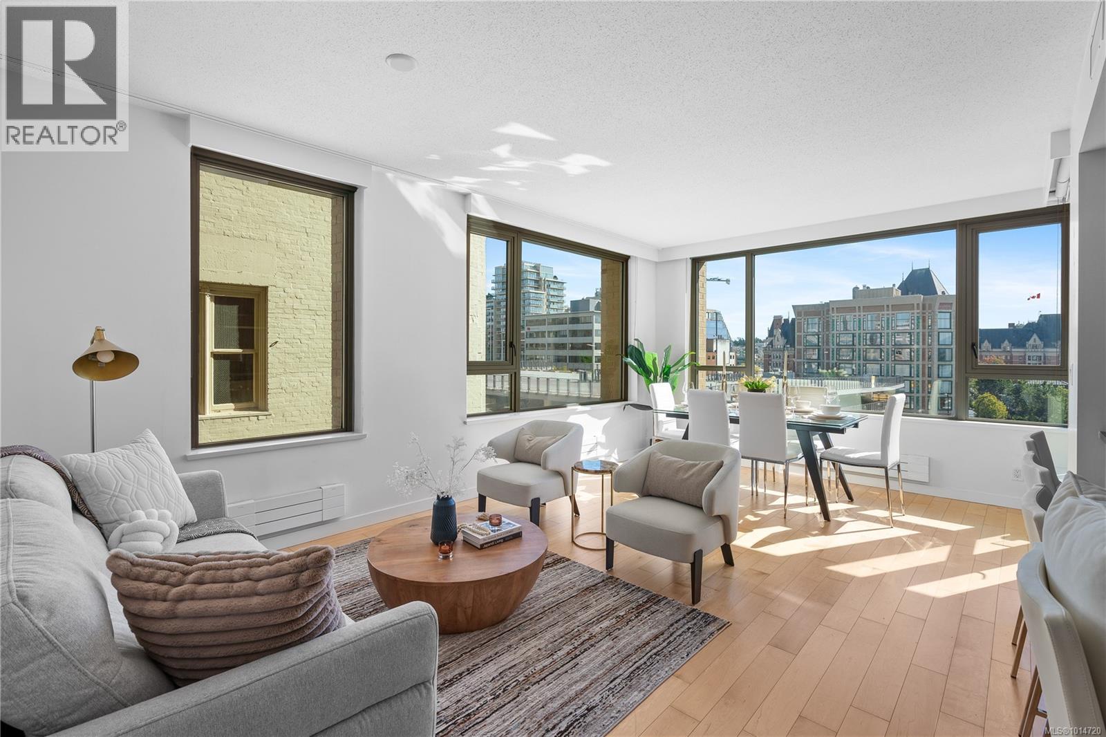 501 608 Broughton Street, Victoria