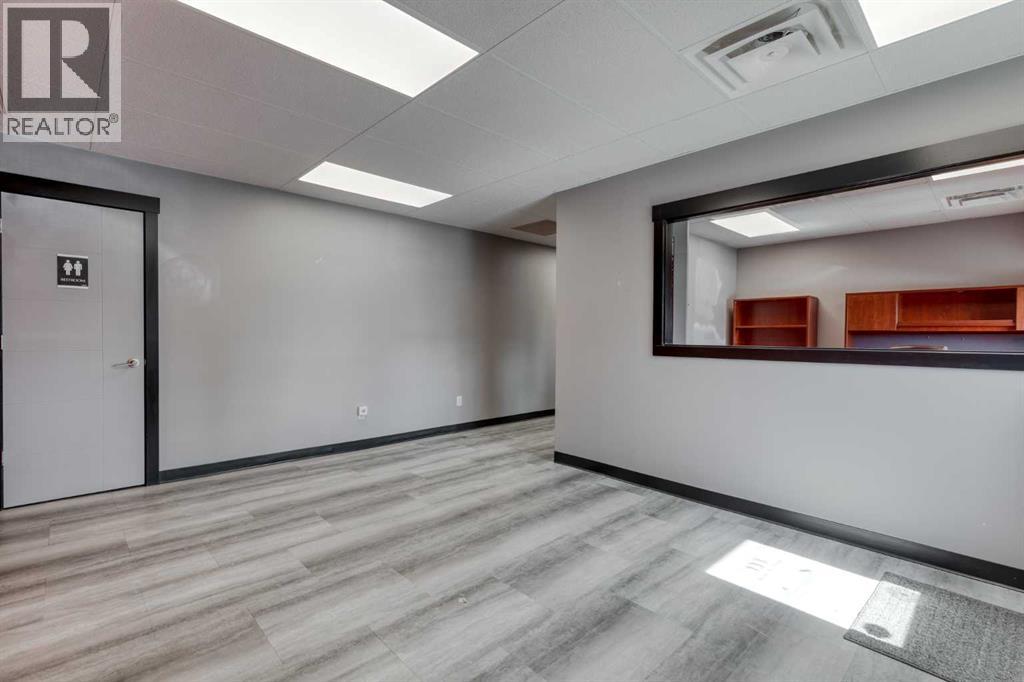 133 River Avenue, Cochrane