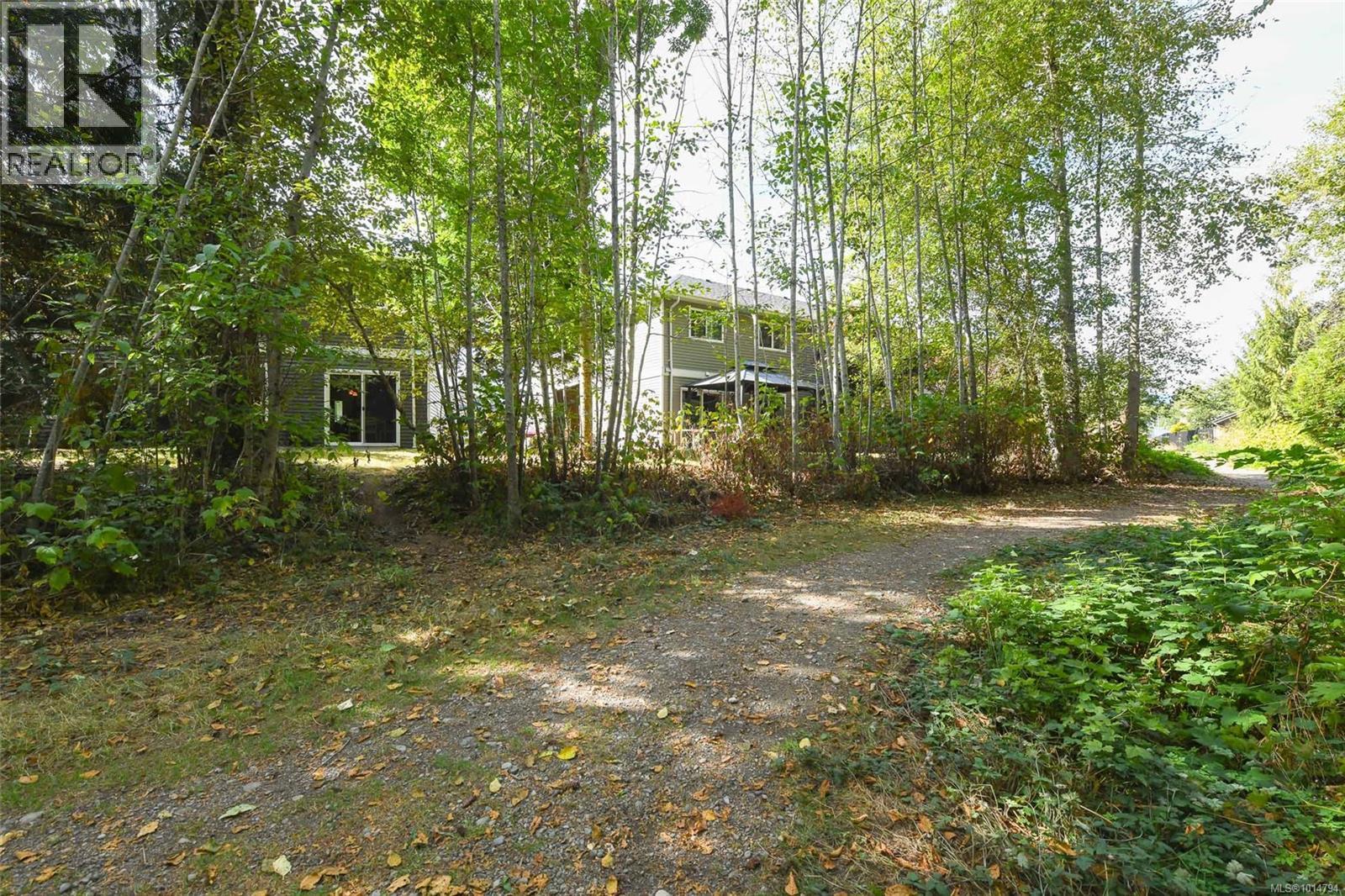 31 3400 Coniston Cres, Cumberland