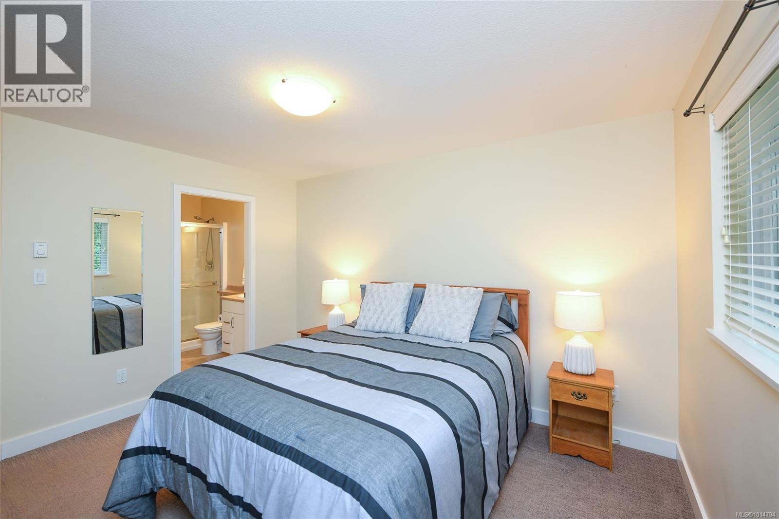 31 3400 Coniston Cres, Cumberland