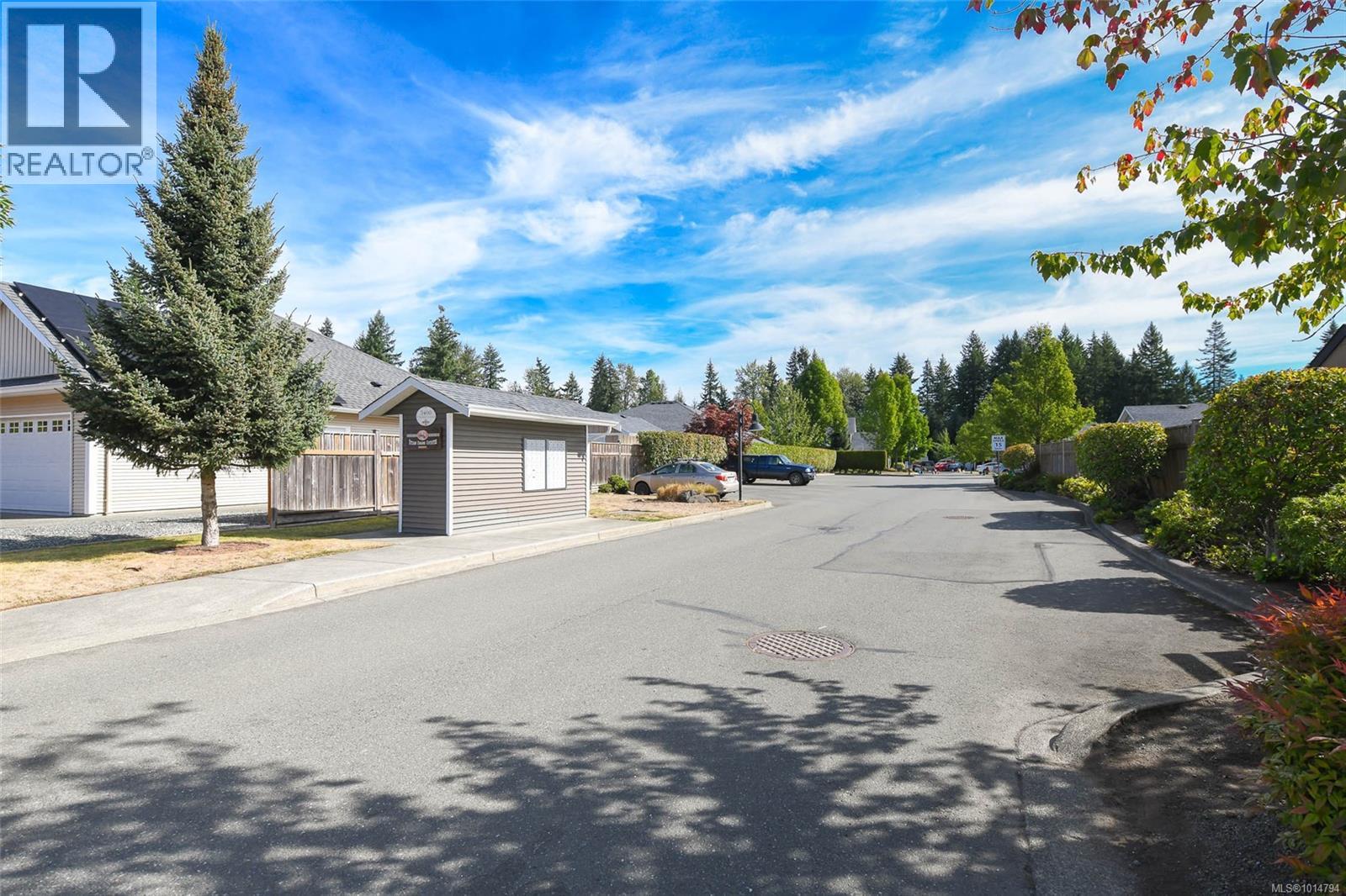31 3400 Coniston Cres, Cumberland