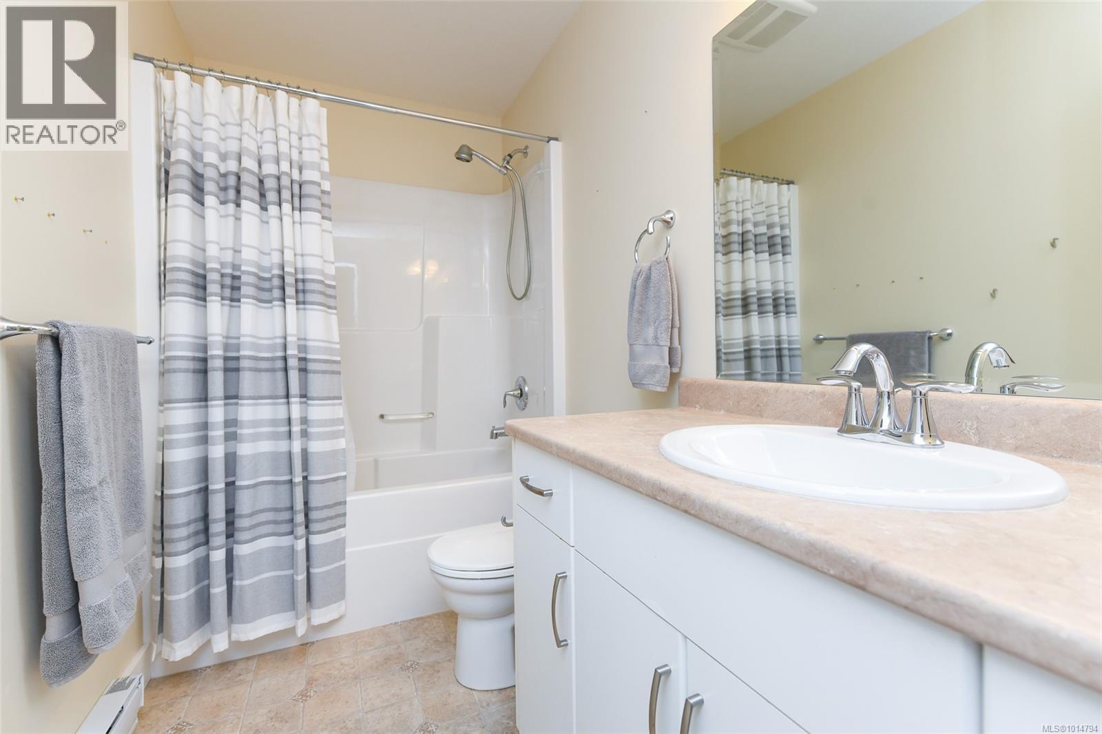 31 3400 Coniston Cres, Cumberland
