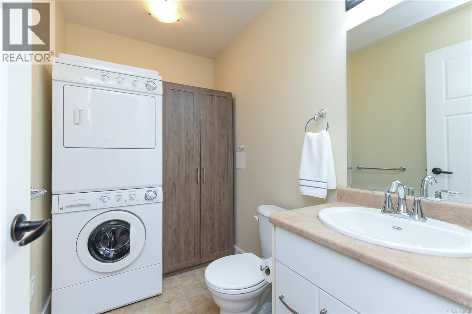 31 3400 Coniston Cres, Cumberland
