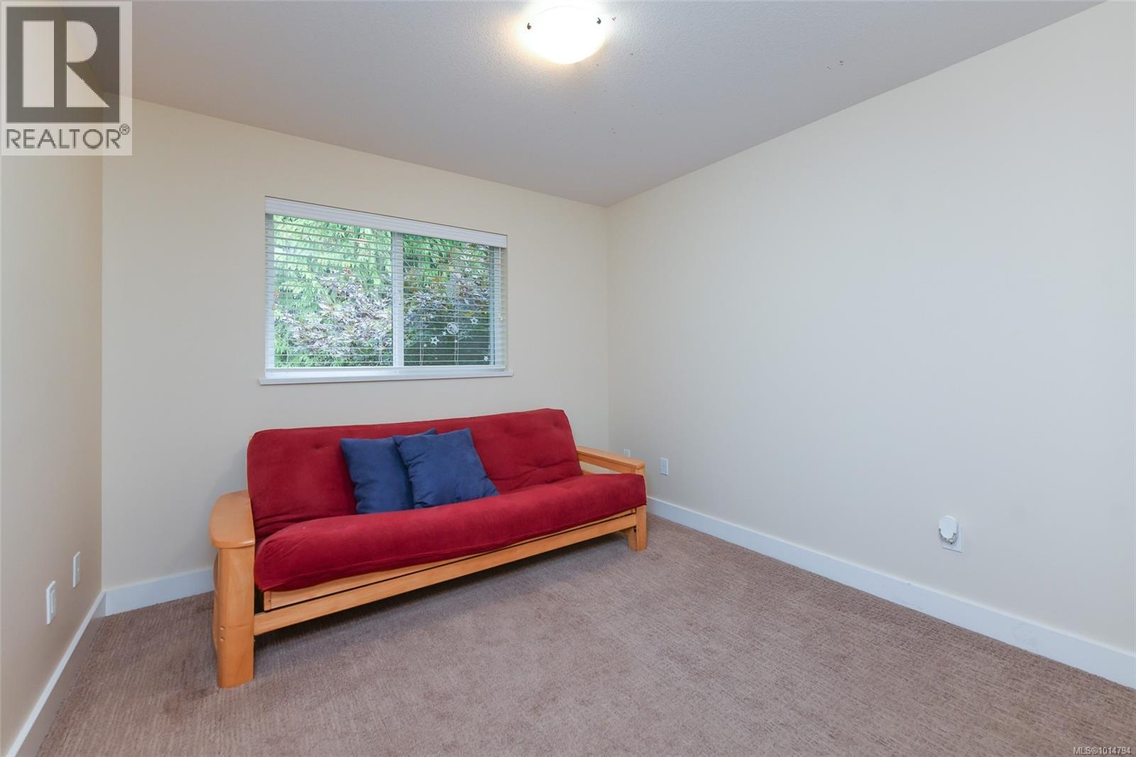 31 3400 Coniston Cres, Cumberland