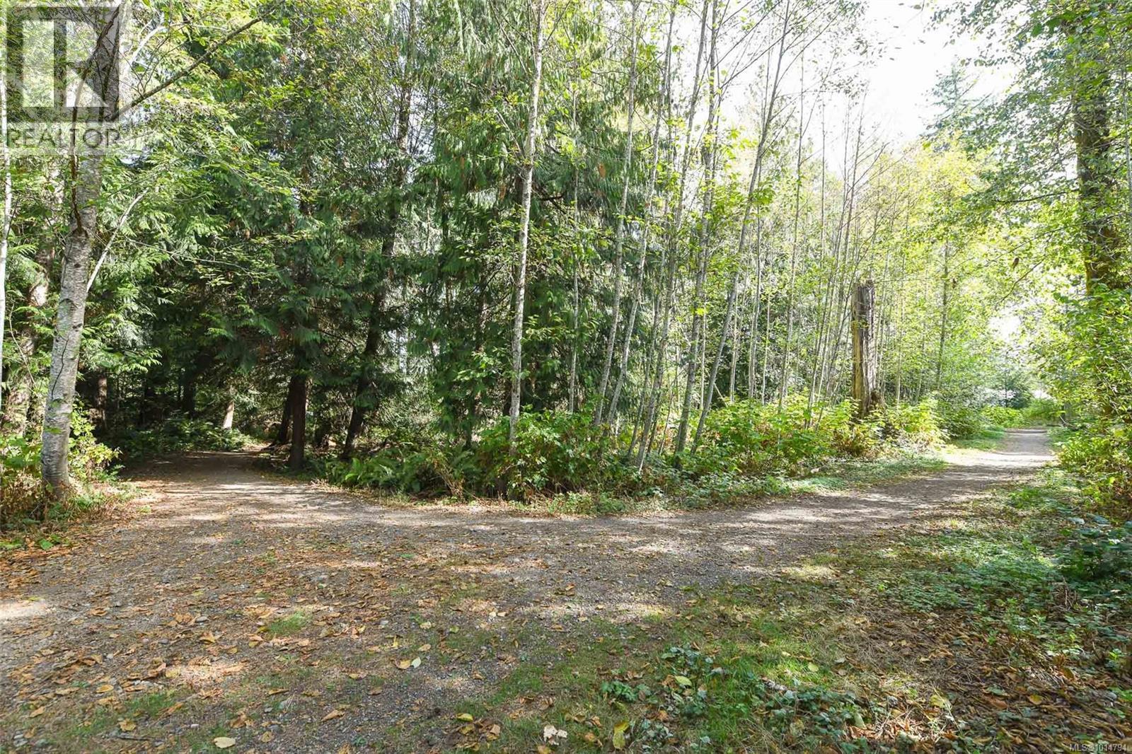 31 3400 Coniston Cres, Cumberland