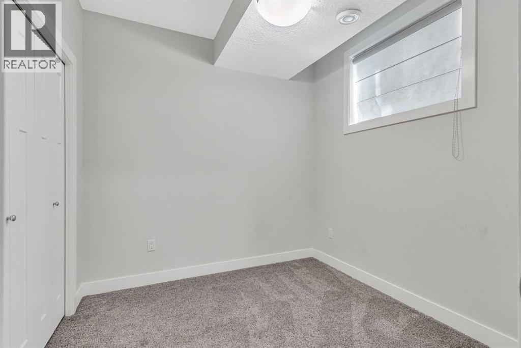 Single Family House for Sale in    Street SW Killarney/Glengarry Calgary 