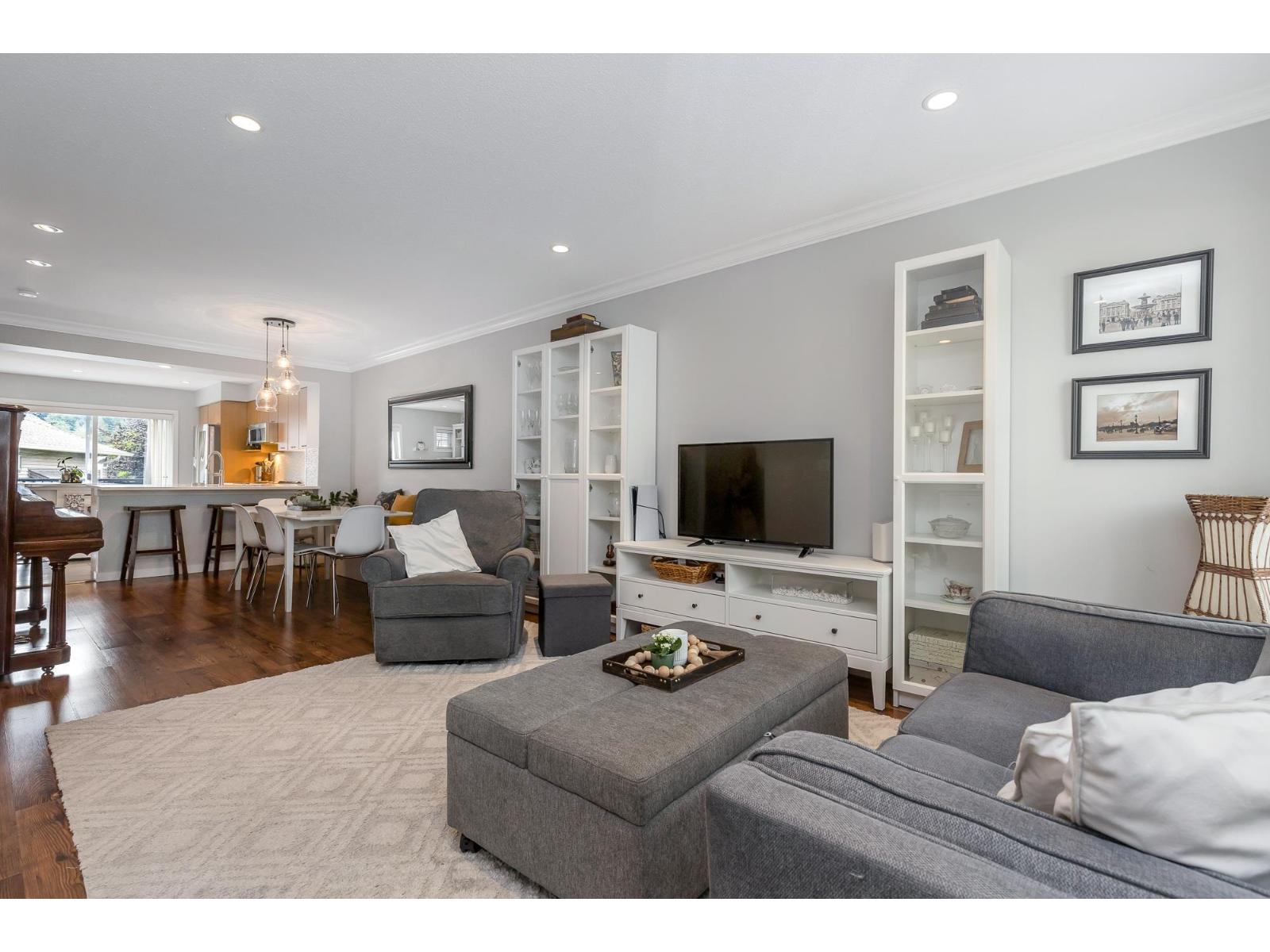 60 4401 BLAUSON BOULEVARD, Abbotsford