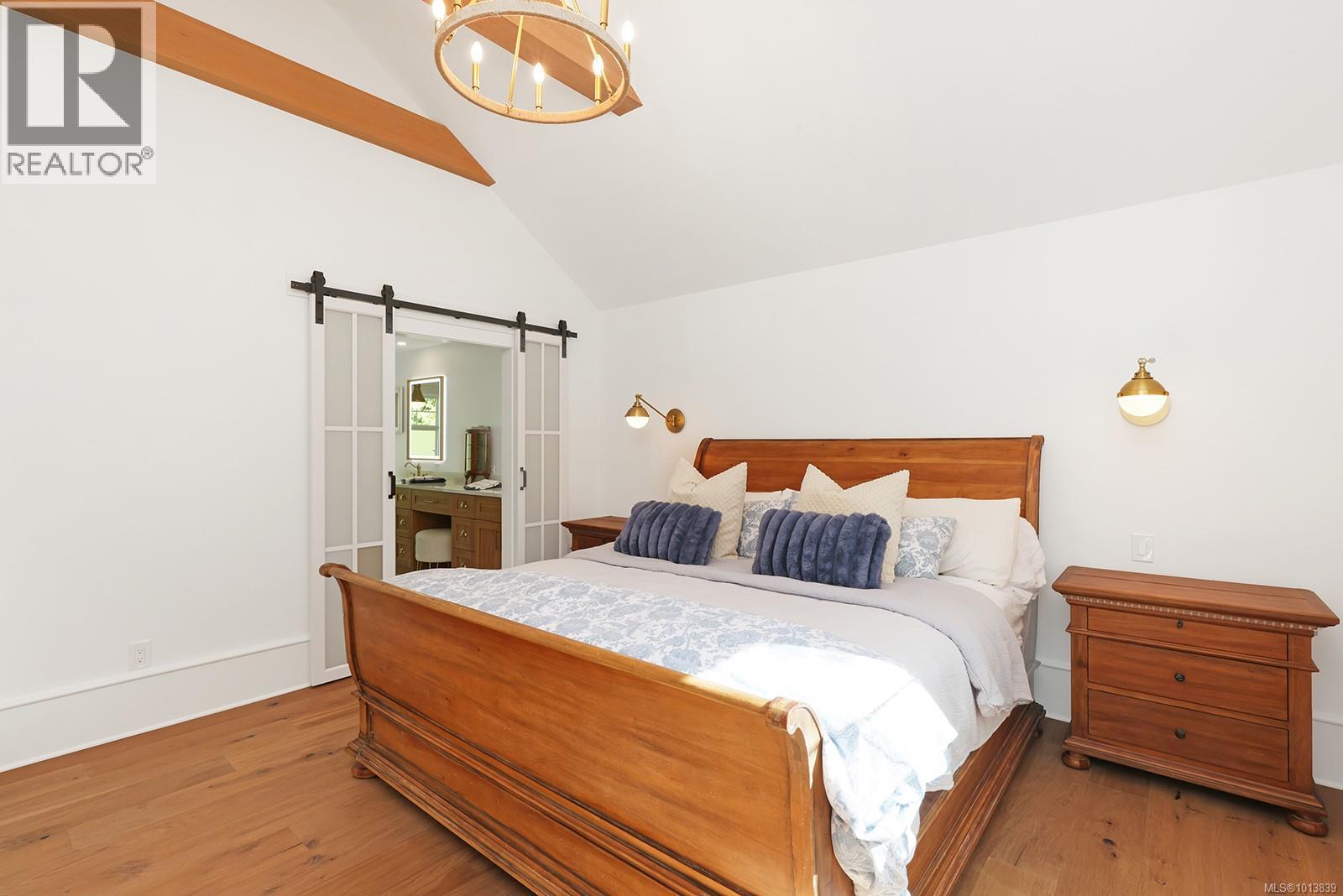 563 Eaglecrest Dr, Qualicum Beach