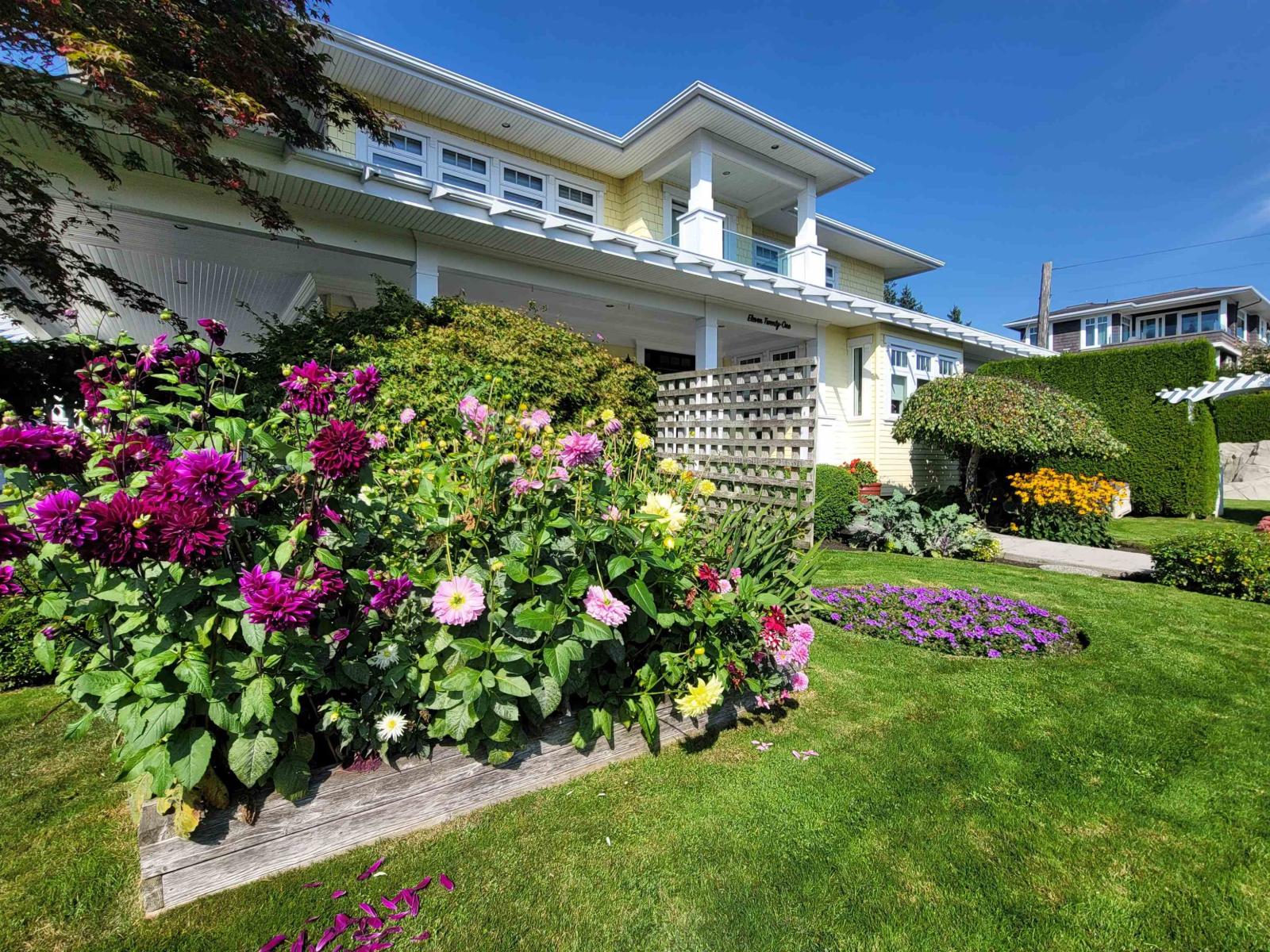 1121 CYPRESS STREET, White Rock