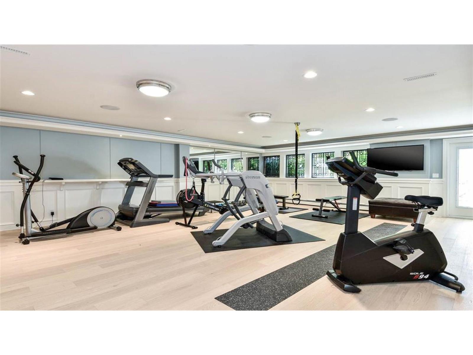 1121 CYPRESS STREET, White Rock