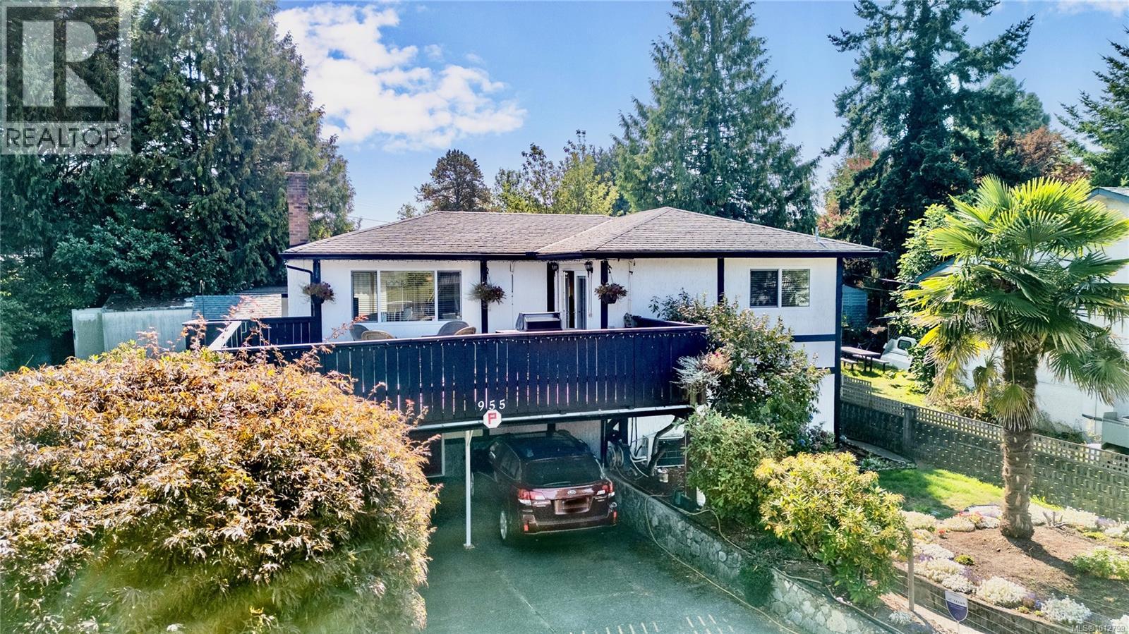  955 Tattersall Drive, Saanich