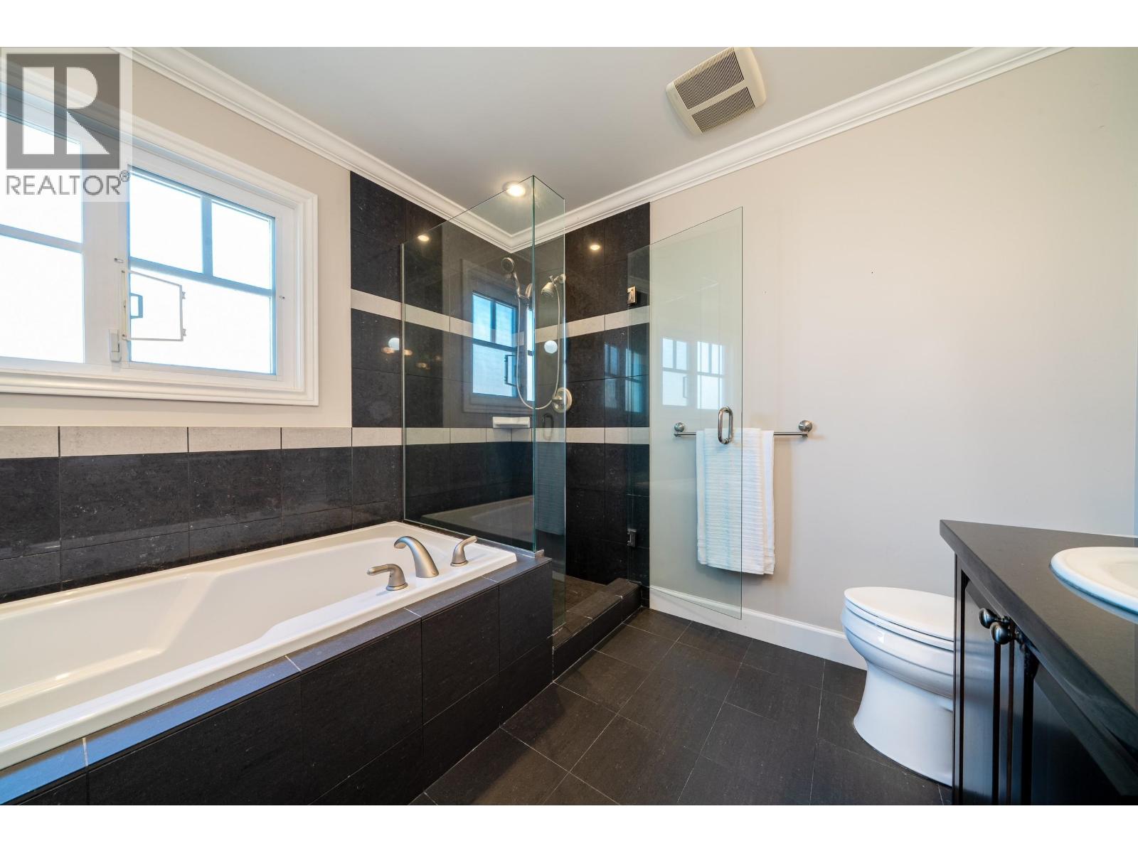4633 W 7TH AVENUE, Vancouver