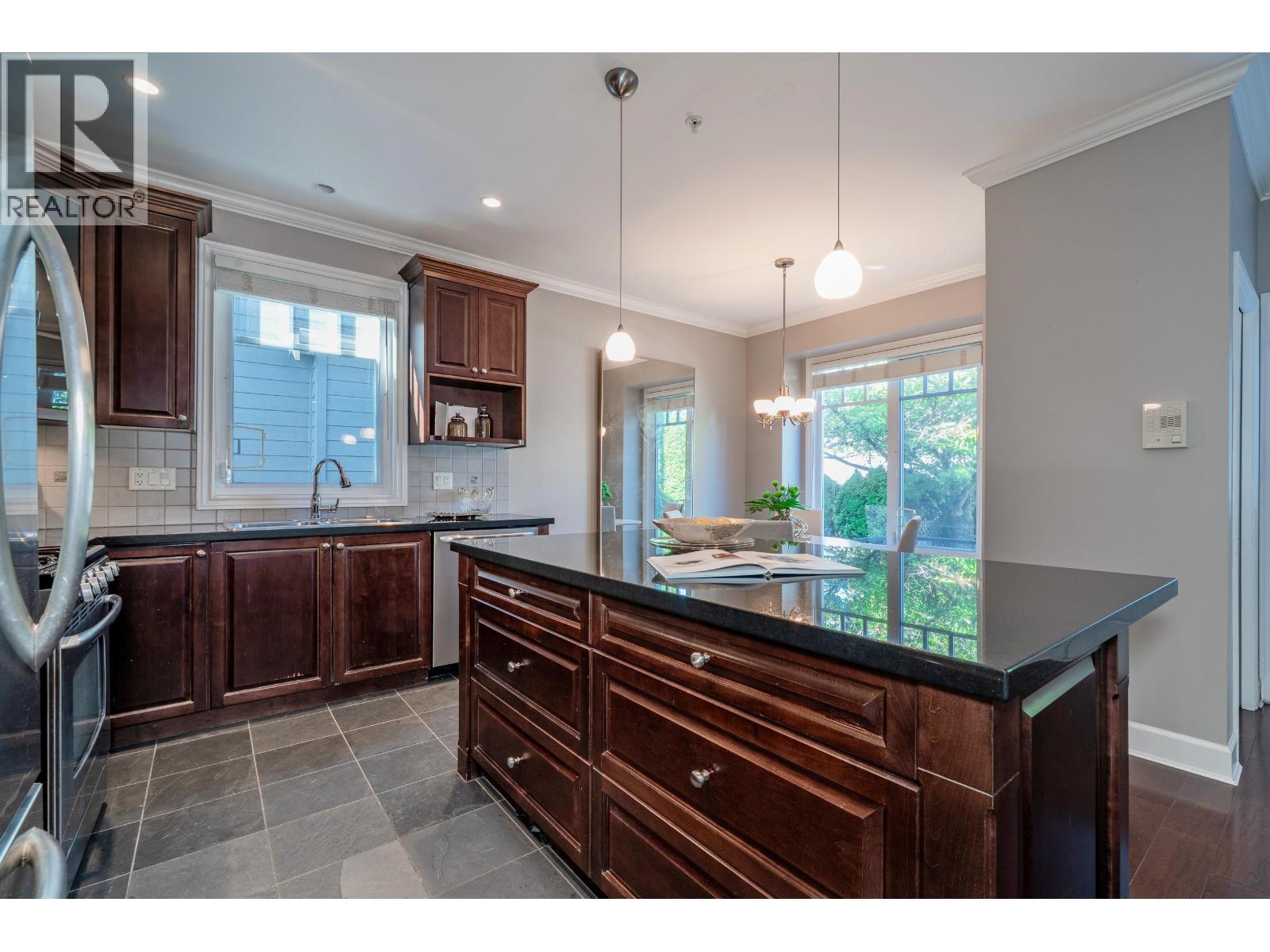 4633 W 7TH AVENUE, Vancouver