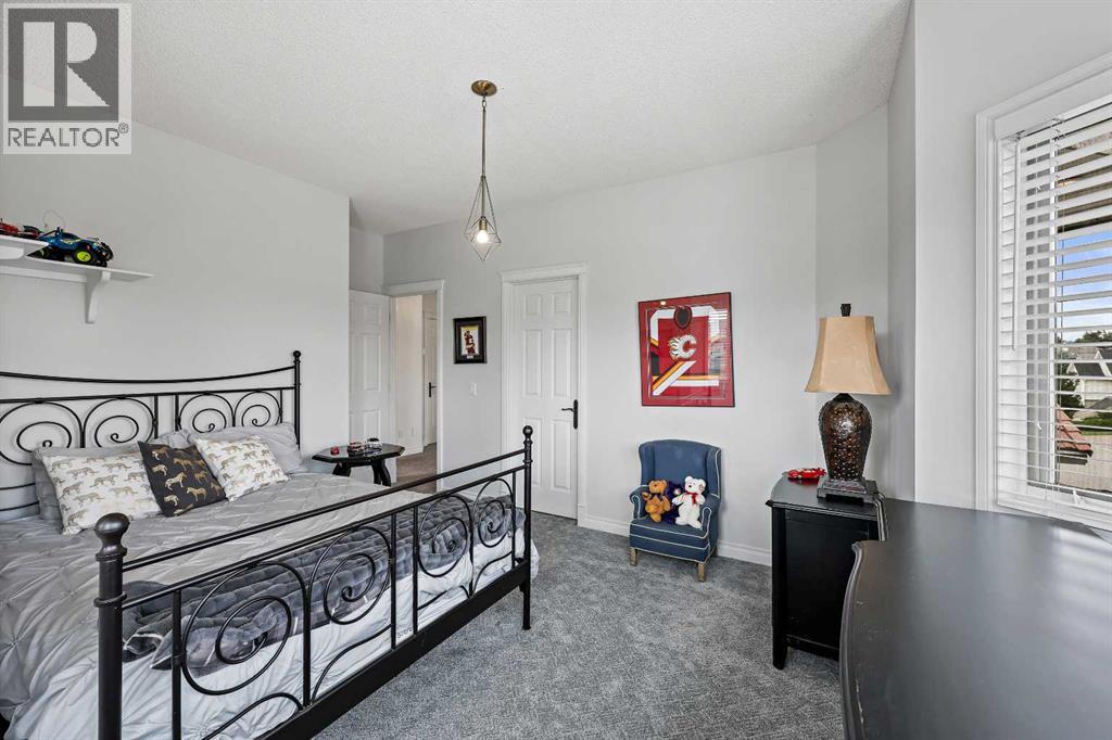 Single Family House for Sale in  Hawkside Close NW Hawkwood Calgary 