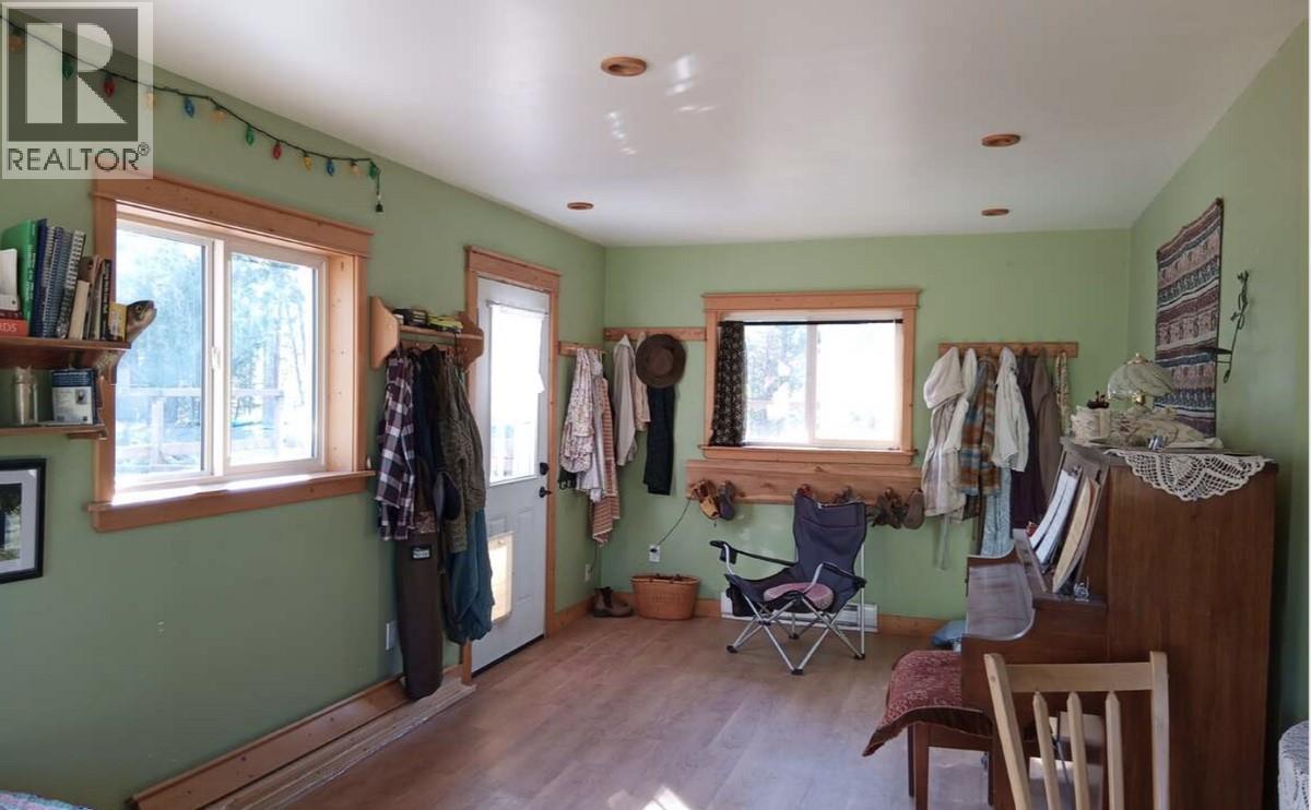 8224 Highway 95A, Kimberley
