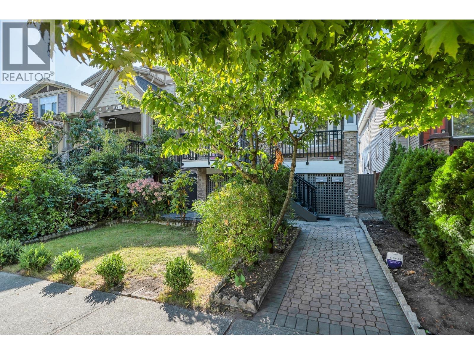 216 HUME STREET, New Westminster