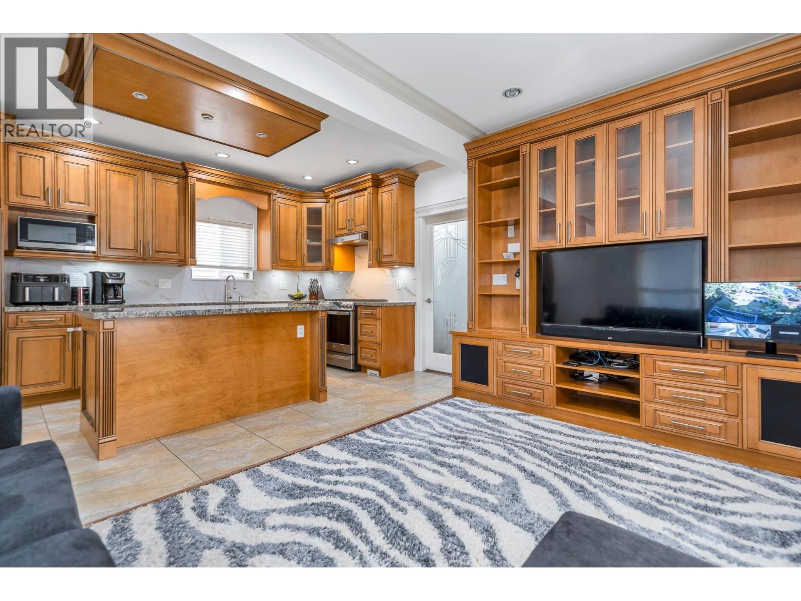 216 HUME STREET, New Westminster