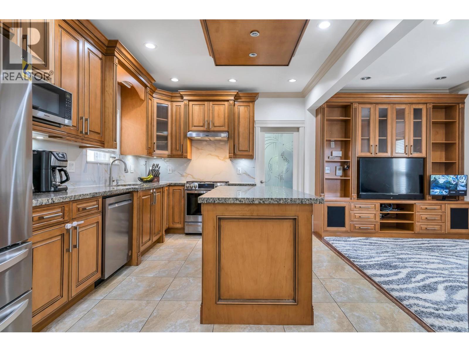 216 HUME STREET, New Westminster