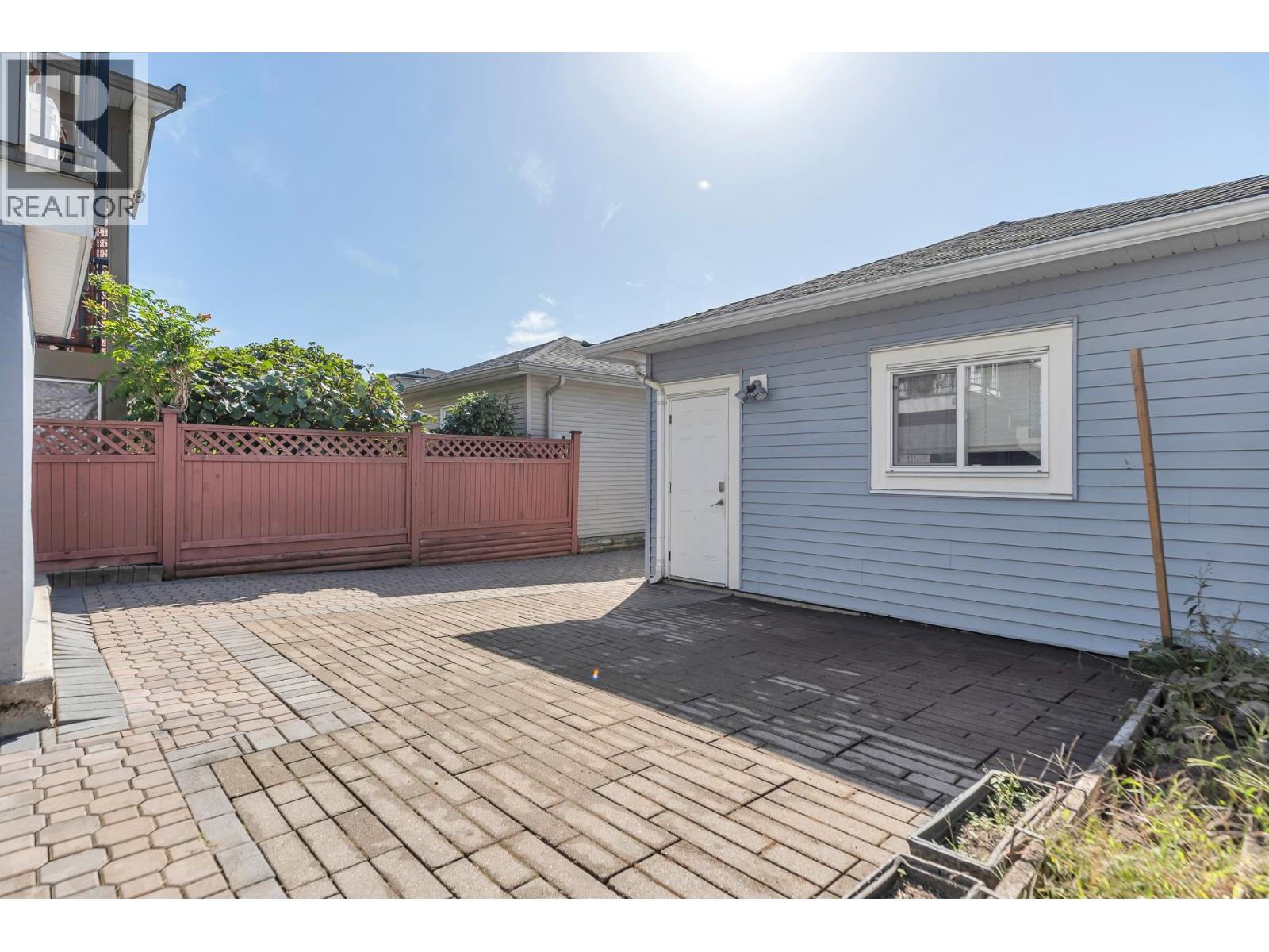 216 HUME STREET, New Westminster