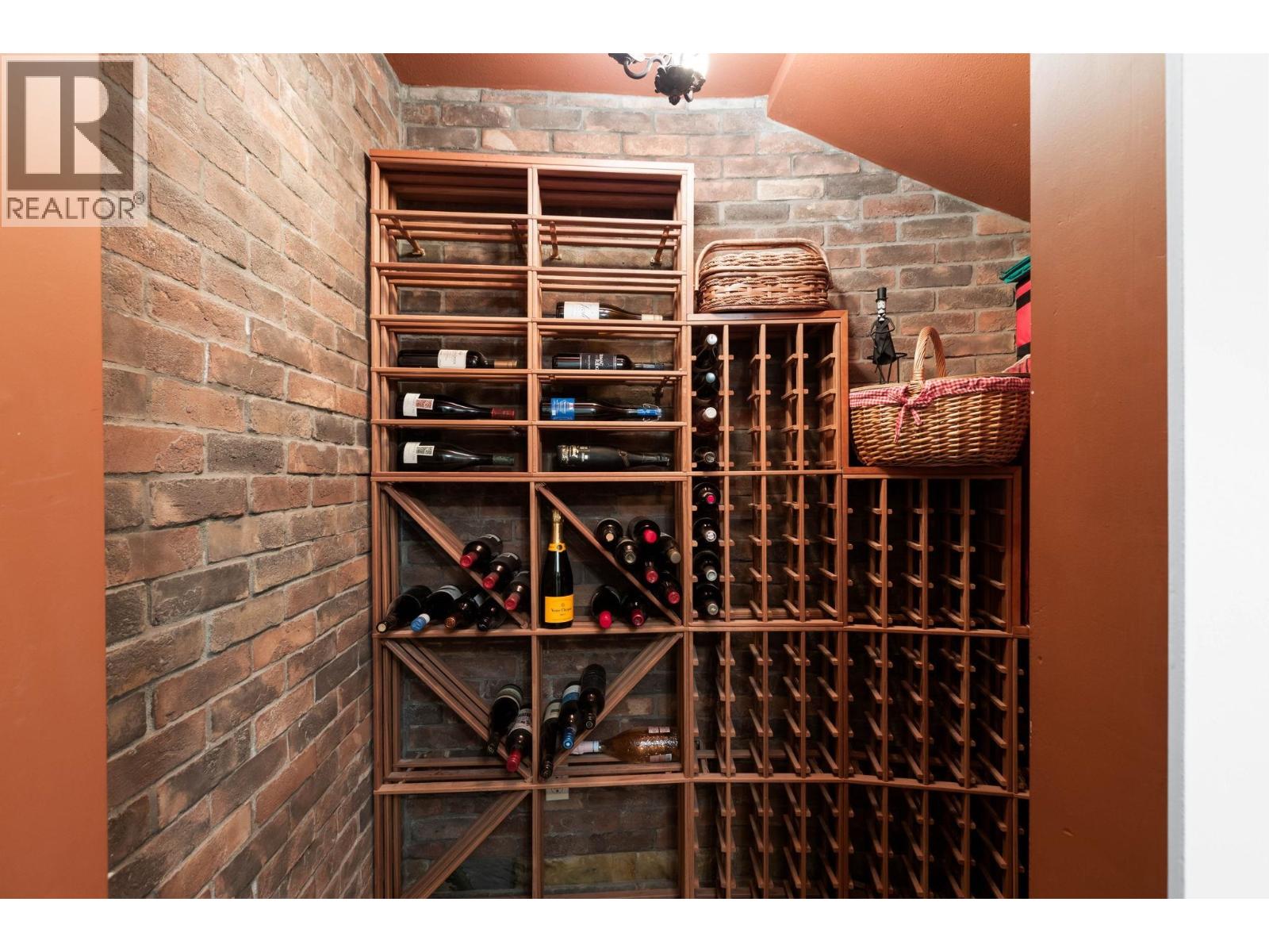 732 ROCHESTER AVENUE, Coquitlam