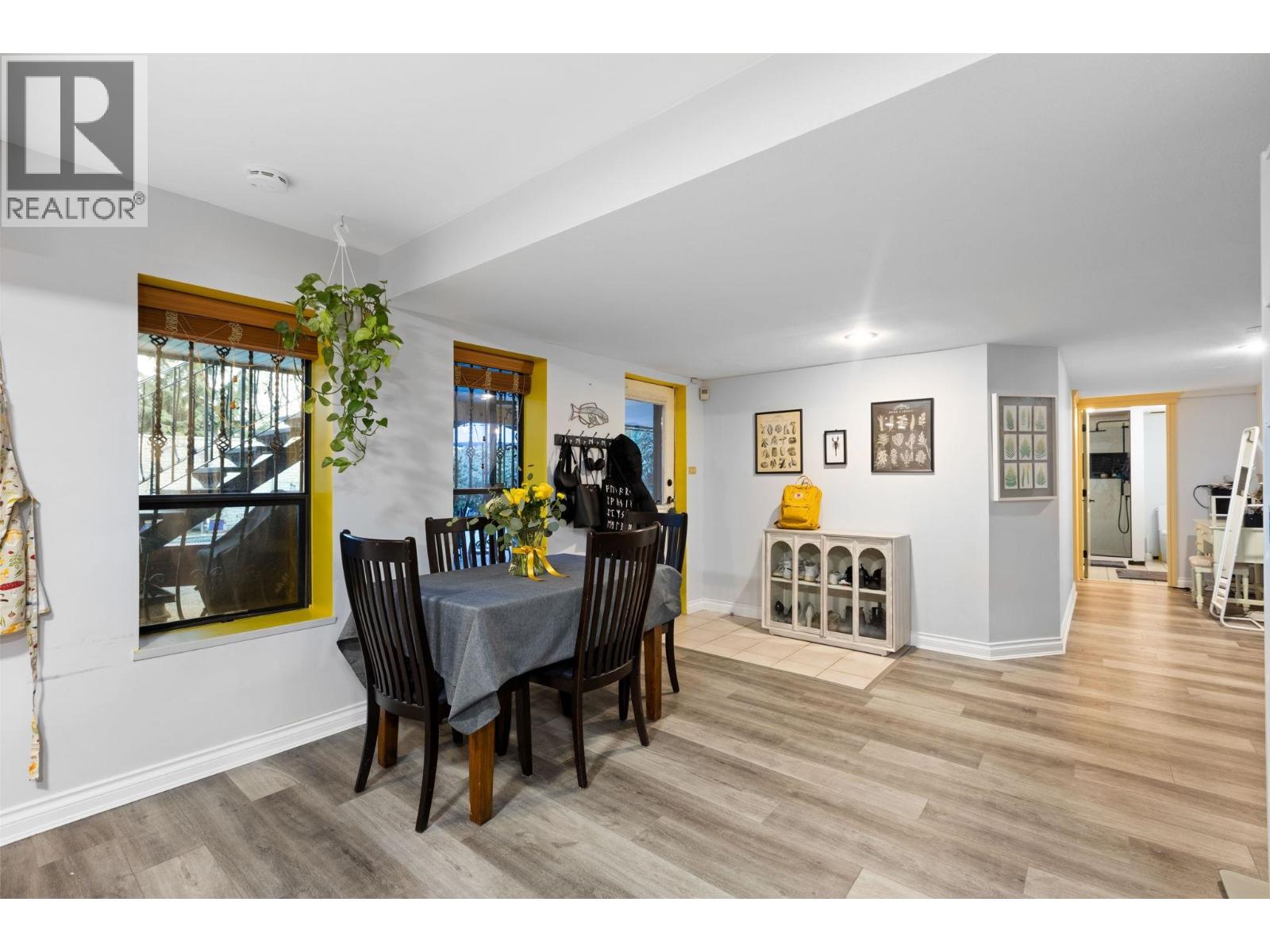 732 ROCHESTER AVENUE, Coquitlam