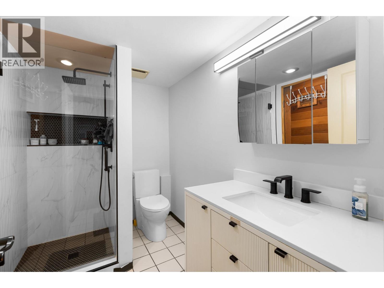 732 ROCHESTER AVENUE, Coquitlam