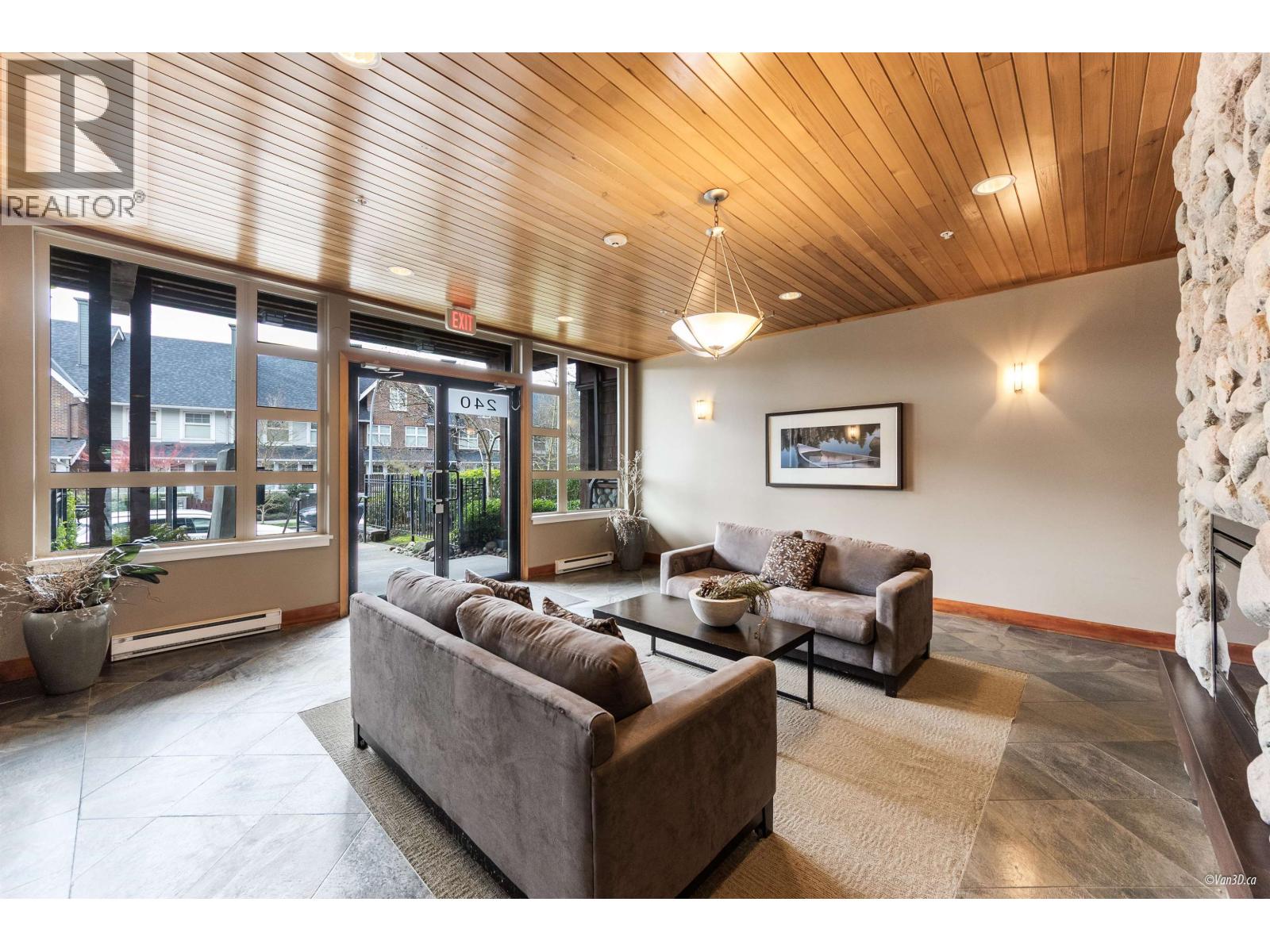 306 240 SALTER STREET, New Westminster