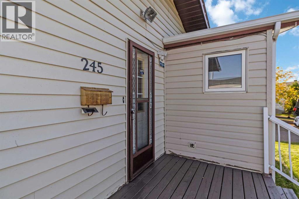 245 Card Court, Fort McMurray