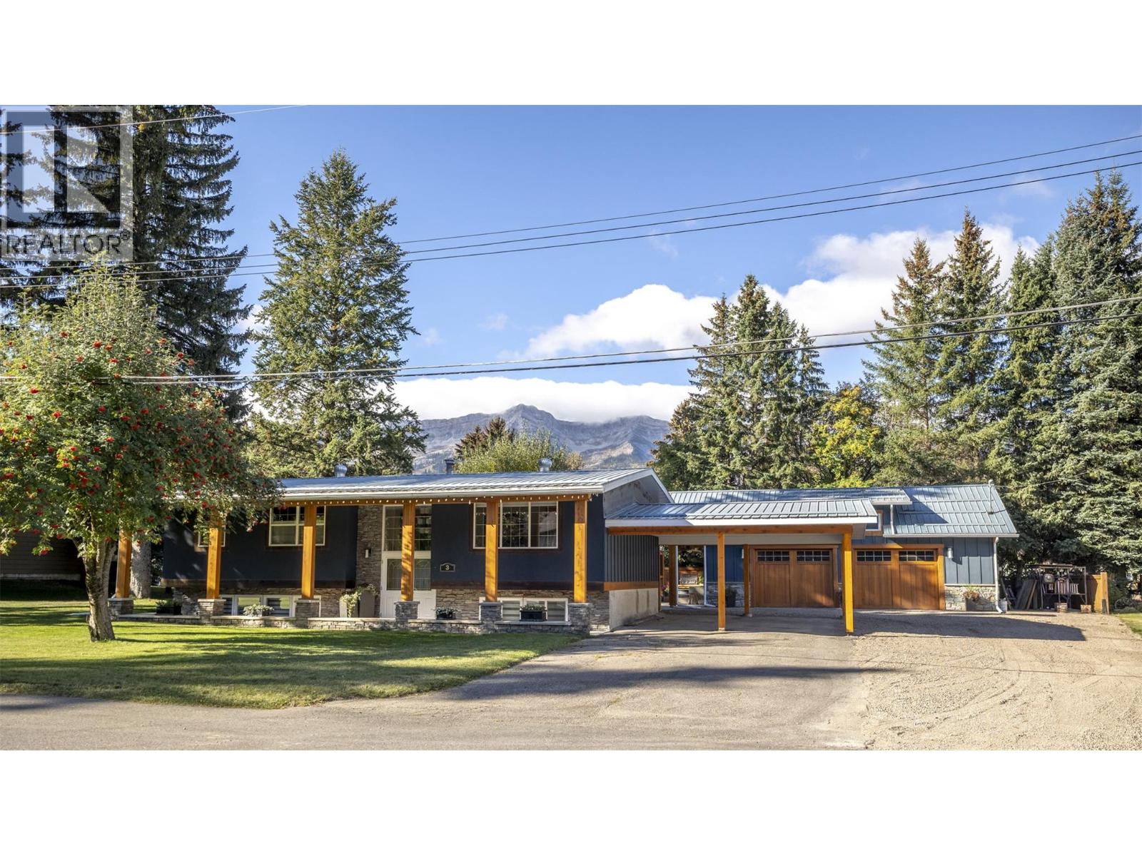 3 Elkview Crescent, Fernie