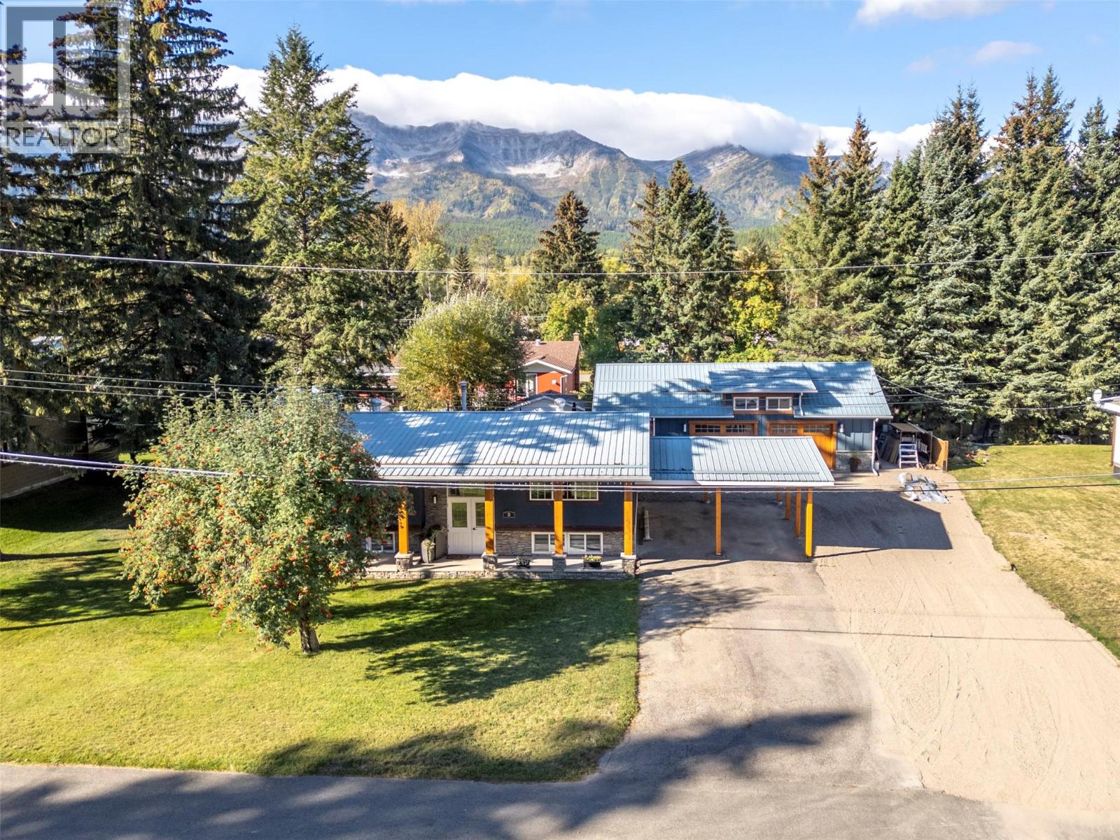 3 Elkview Crescent, Fernie