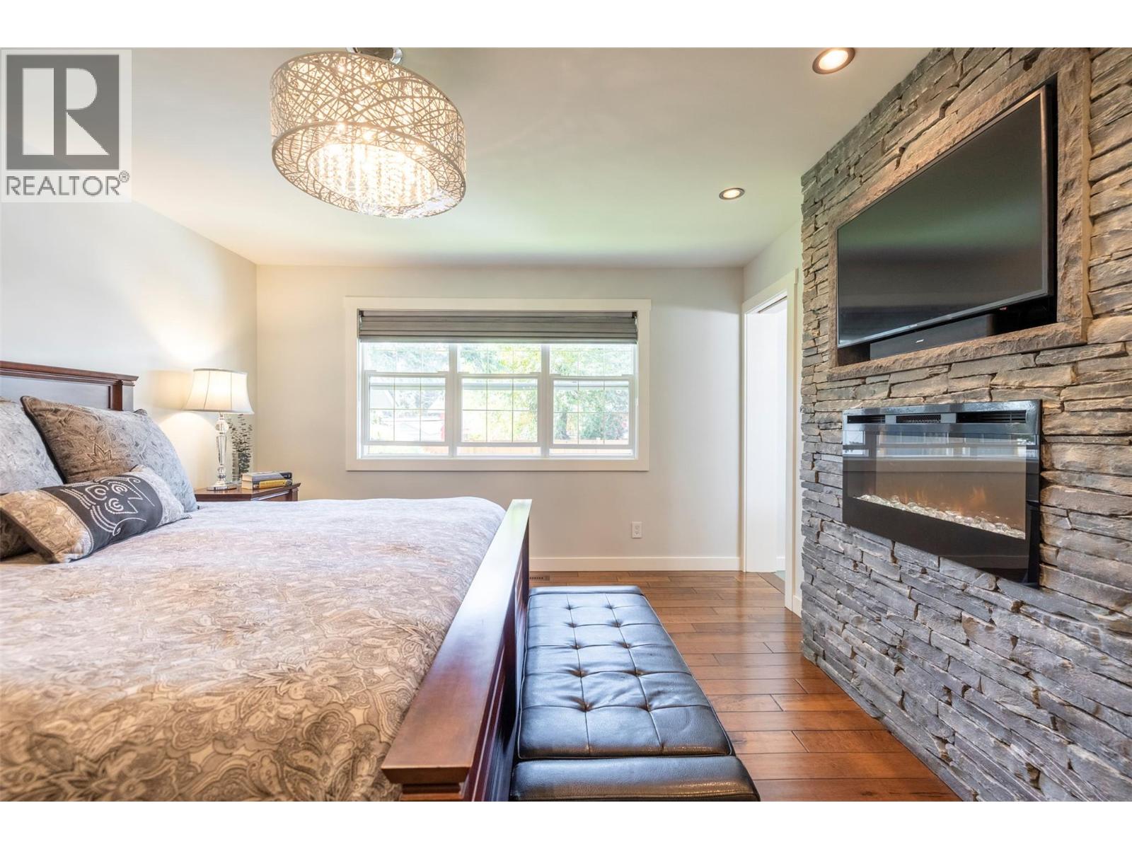3 Elkview Crescent, Fernie